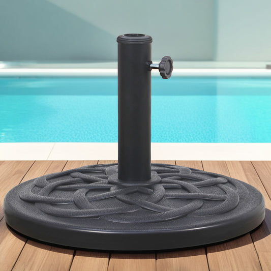 Umbrella Base With Interlocking Circles Design