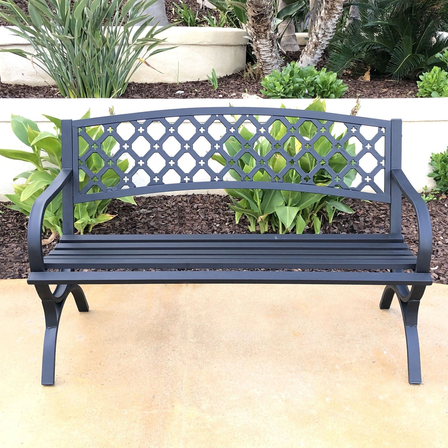 Steel Garden Bench with Lattice Design