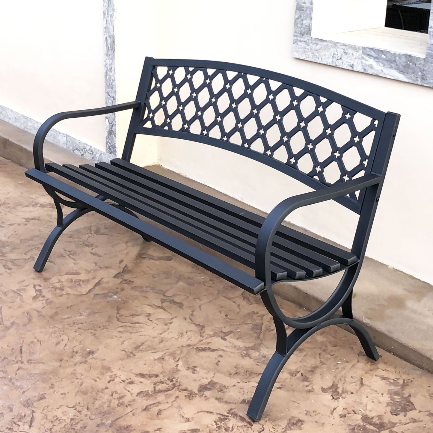 Steel Garden Bench with Lattice Design